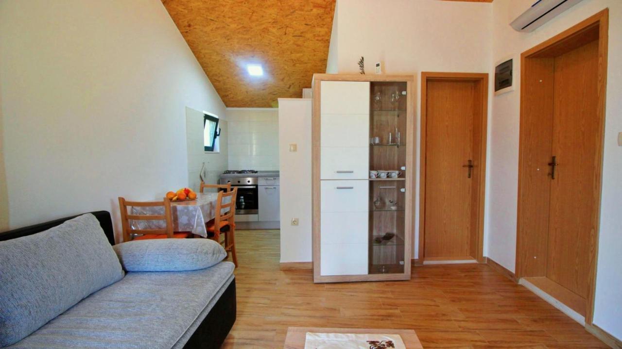 Holiday Home Jozo Omiš Buitenkant foto
